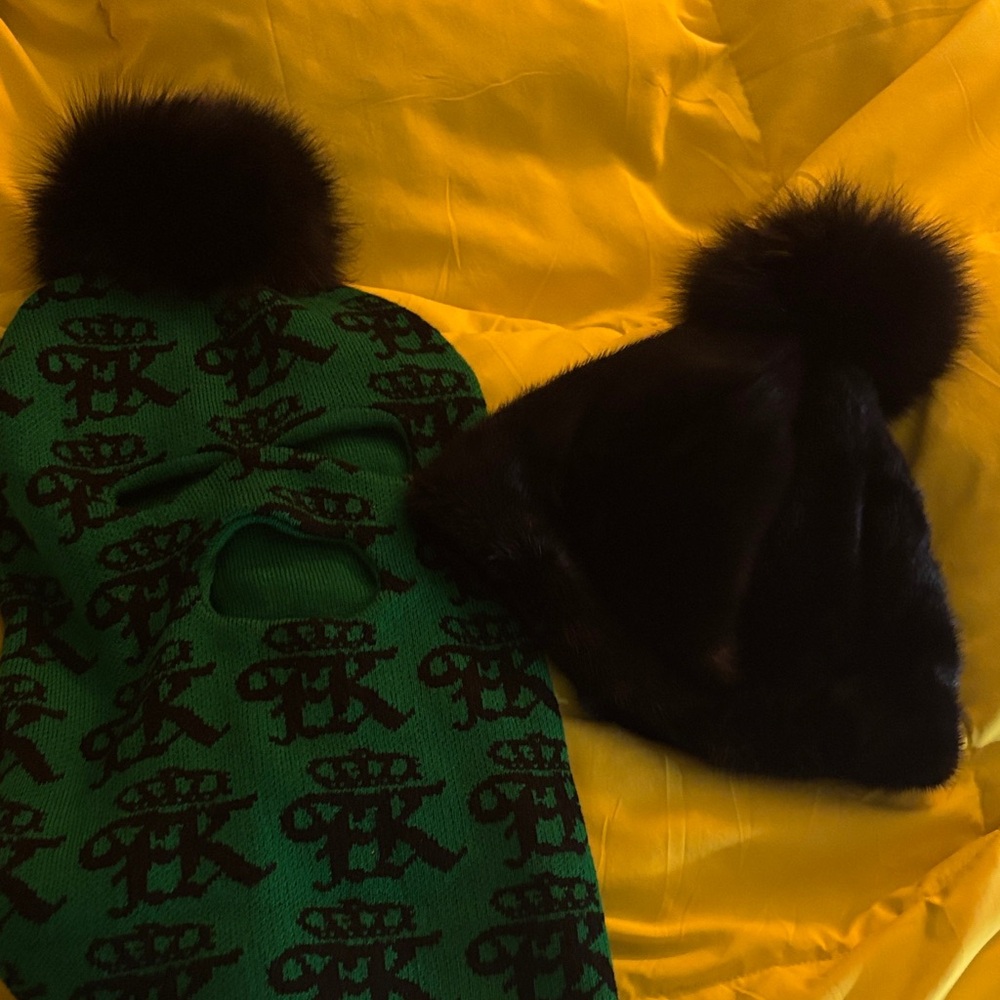 Custom Green and Black Pom-Pom Hat Set